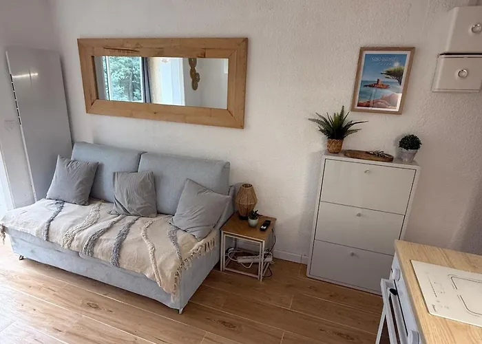 Cosy A 200m De La Mer! Saint-Raphael (Var)