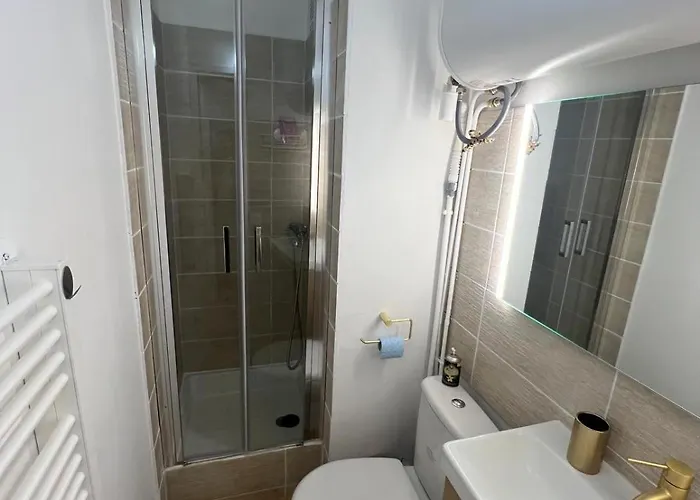 Cosy A 200m De La Mer! Saint-Raphael (Var)